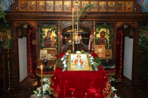 Праздничное убранство храма на панигир святого Модеста